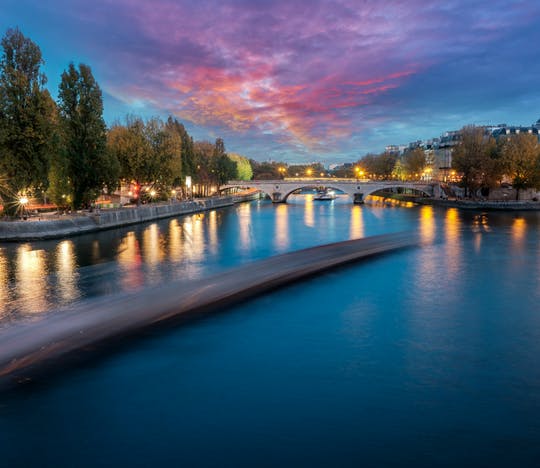 Crucero con cena al anochecer