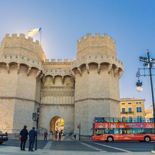 Valencia: Bus turístico de 48 horas + Entrada a la Capilla Sixtina Valenciana