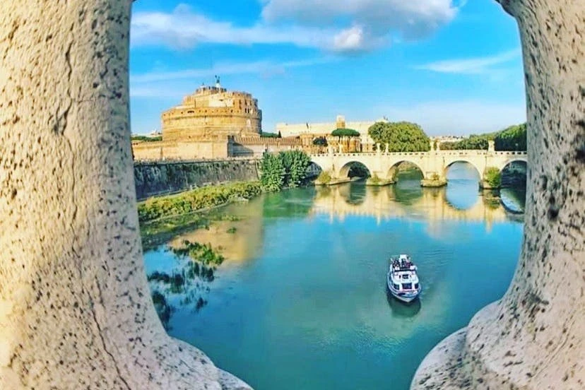 Entrada al Castillo de Sant'Angelo + Paseo en Barco Hop-on Hop-off
