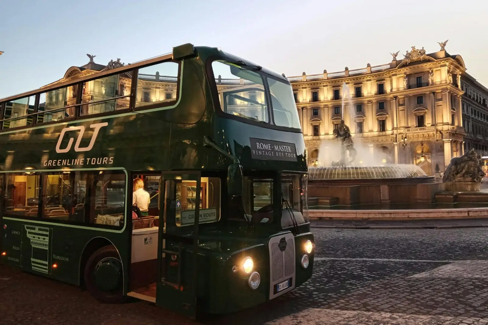 Línea Verde Tours Roma: Autobús Nocturno Hop On Hop Off + Parada Gastronómica