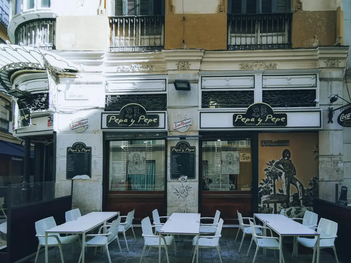 Ruzafa: vanguardia, cafés y galerías